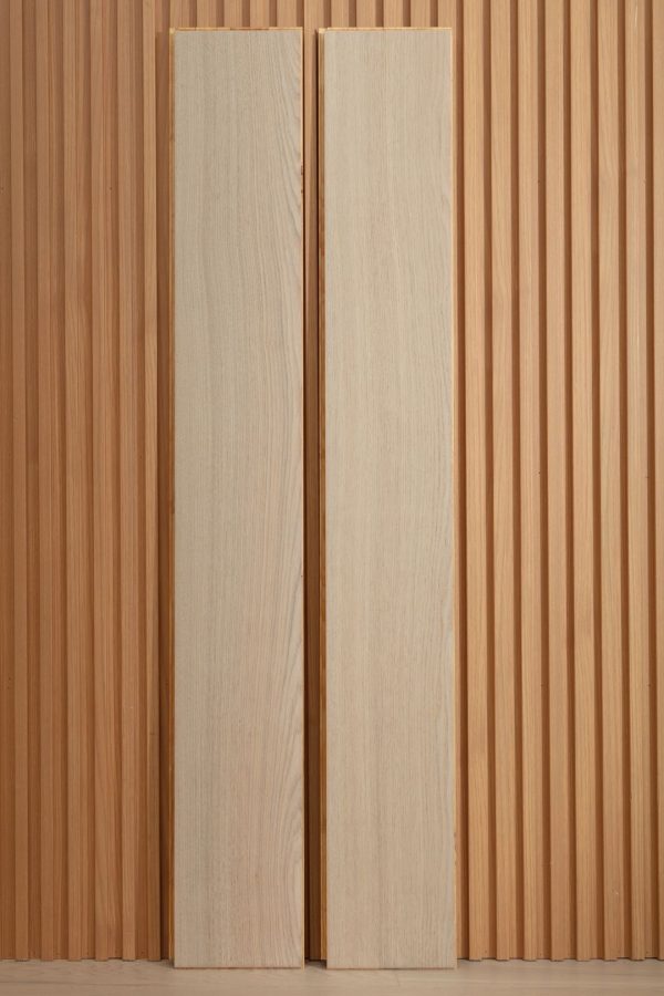 Close-up of Vanilla Oak floorboard showcasing its light, natural wood grain and smooth finish.