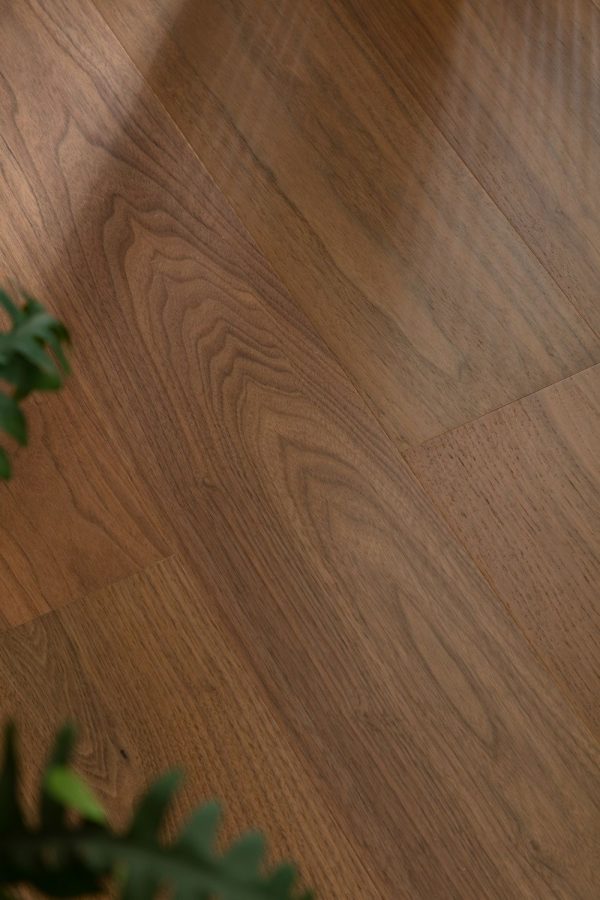 Chestnut Noir Floorboard showcasing rich dark walnut tones and elegant grain patterns