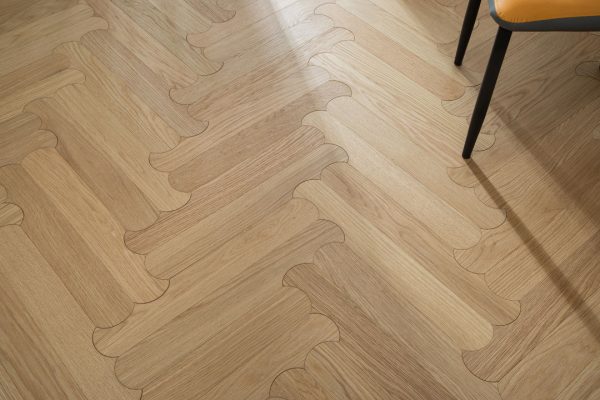 Oak Puzzle Floorboard - Premium Interlocking Pattern